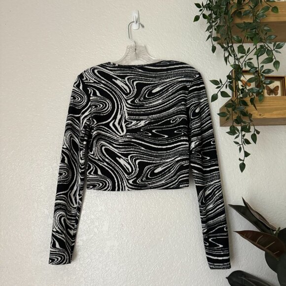 🦋 ZARA Black White Marble Abstract Swirl Cropped Knit Sweater Keyhole Large - Picture 5 of 5